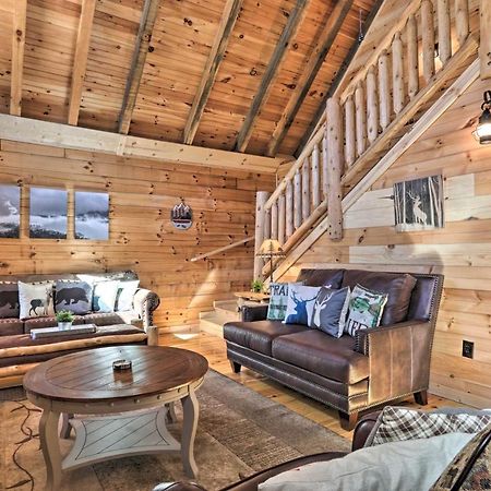 Gatlinburg Cabin With Loft And Game Room 1 Mi To Town 외부 사진