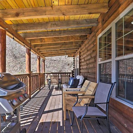Gatlinburg Cabin With Loft And Game Room 1 Mi To Town 외부 사진