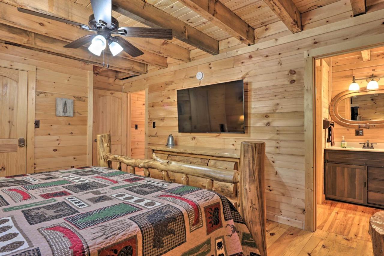Gatlinburg Cabin With Loft And Game Room 1 Mi To Town 외부 사진