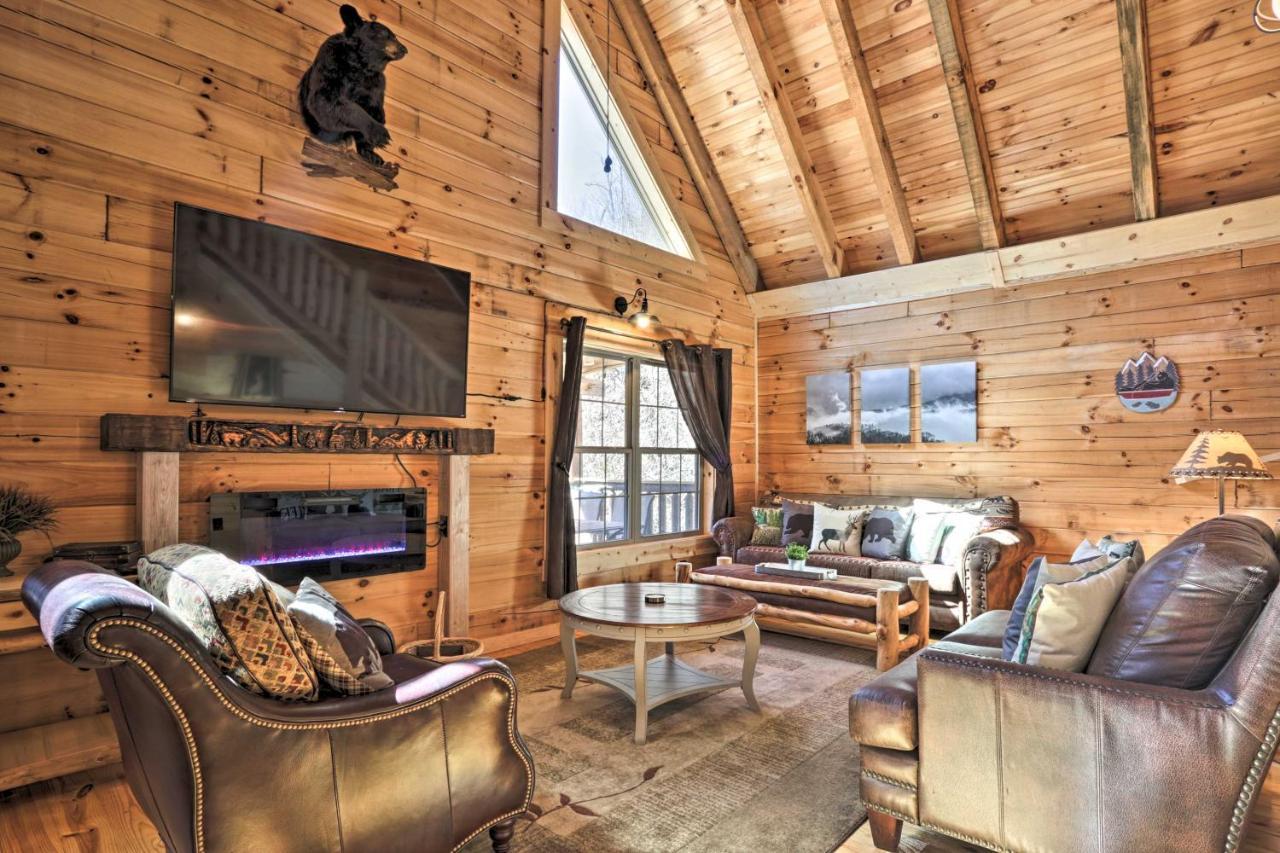 Gatlinburg Cabin With Loft And Game Room 1 Mi To Town 외부 사진