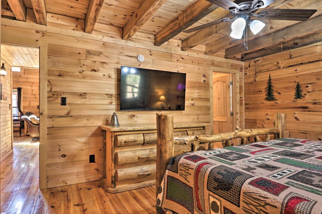 Gatlinburg Cabin With Loft And Game Room 1 Mi To Town 외부 사진