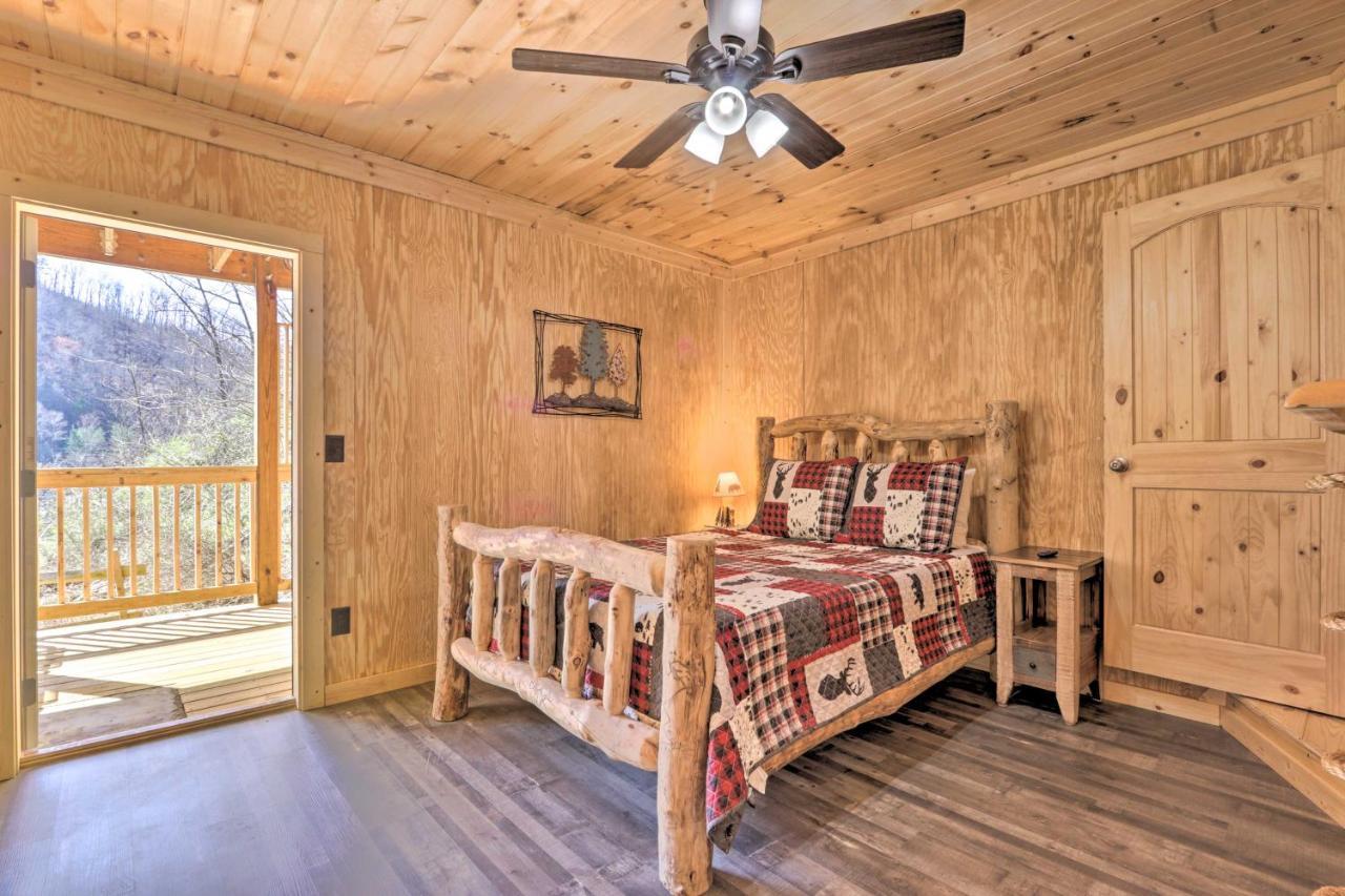 Gatlinburg Cabin With Loft And Game Room 1 Mi To Town 외부 사진